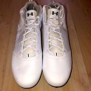 Brand New Under Armour Banshee White Size 14